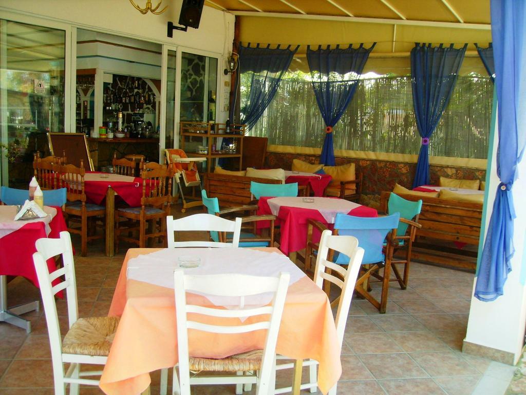 Aggelos Family Hotel モライティカ エクステリア 写真