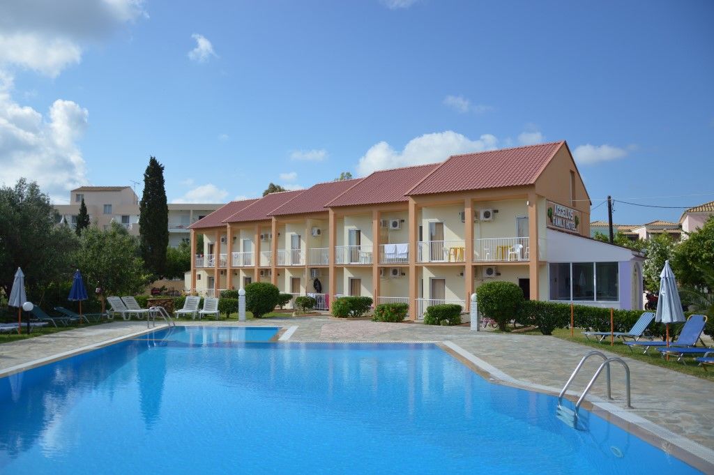 Aggelos Family Hotel モライティカ エクステリア 写真